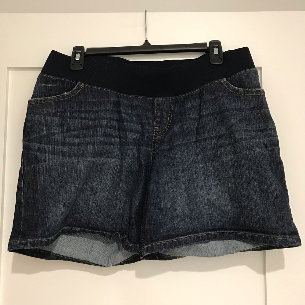 Maternity denim shorts